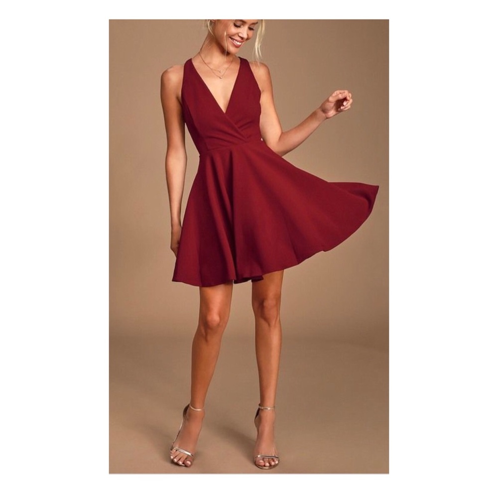 Lulu’s Wonder Whirl Wine Red Twist Back Skater Mini Dress Party Cocktail NWT